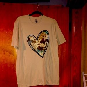 Tee shirt with cow print heart new never worn